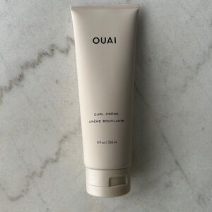 OUAI Curl Crème in Cream Tube